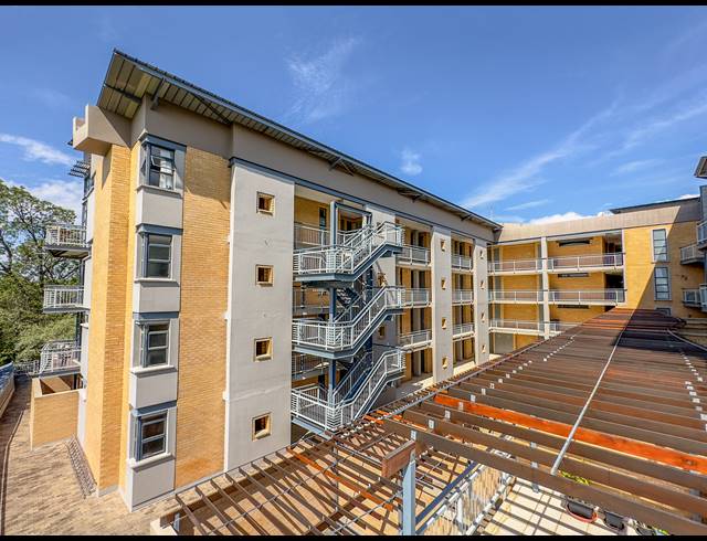 0.5 BEDROOM APARTMENT FOR SALE IN LYNNWOOD
